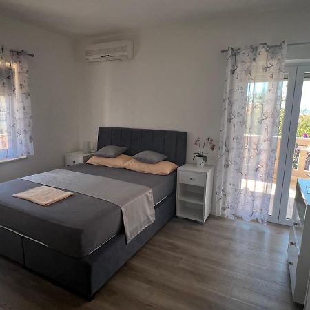 Apartments Villa Zdrava Trogir Eksteriør bilde
