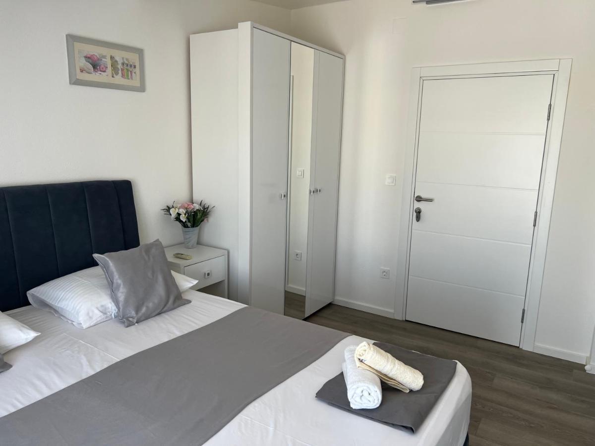 Apartments Villa Zdrava Trogir Eksteriør bilde