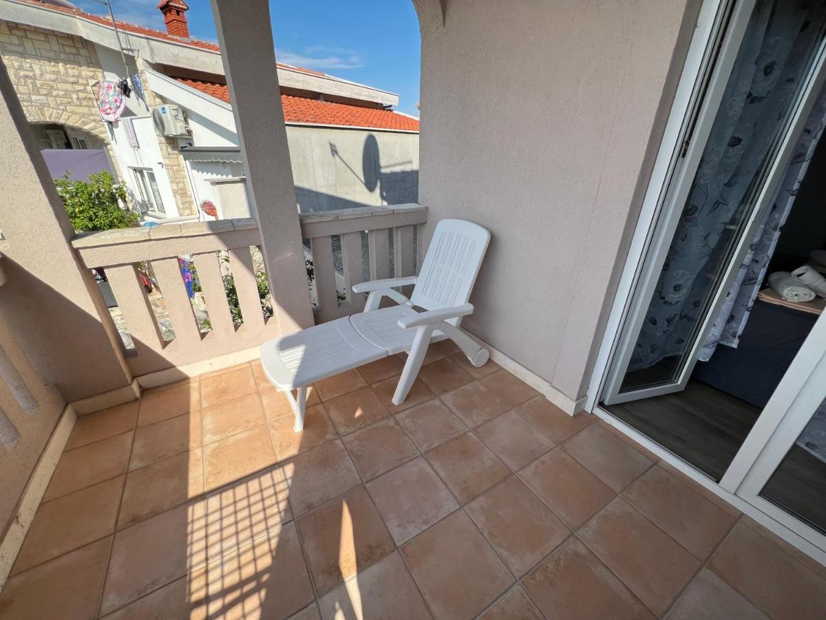 Apartments Villa Zdrava Trogir Eksteriør bilde