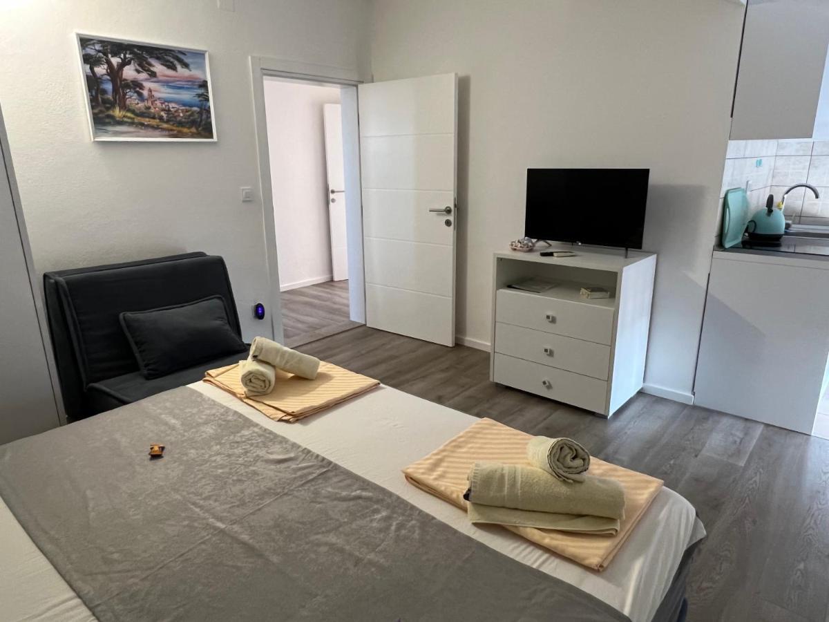 Apartments Villa Zdrava Trogir Eksteriør bilde